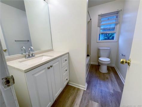 663 Newhall Street Hamden CT 06517