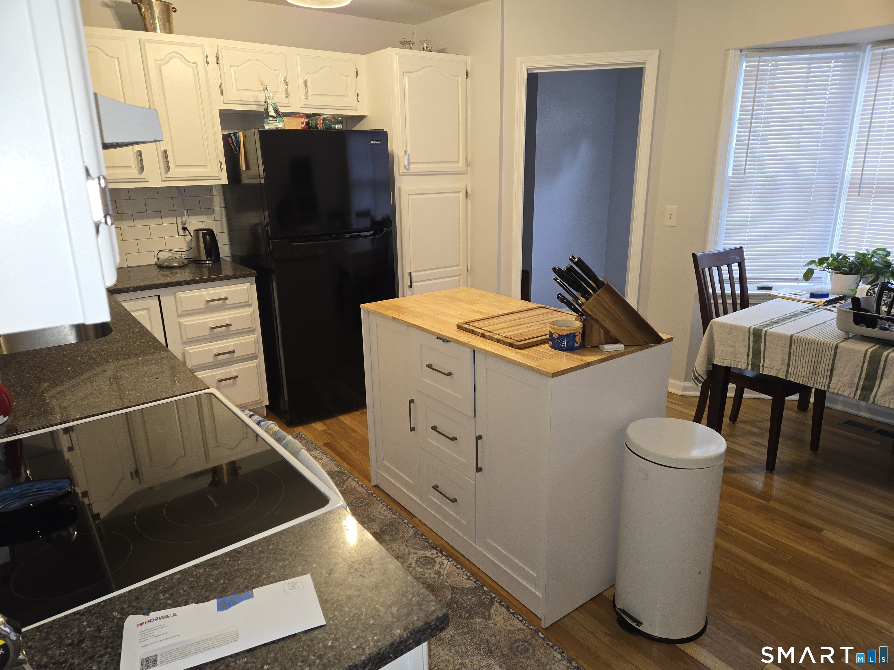 77 Forest Street New Canaan CT 06840