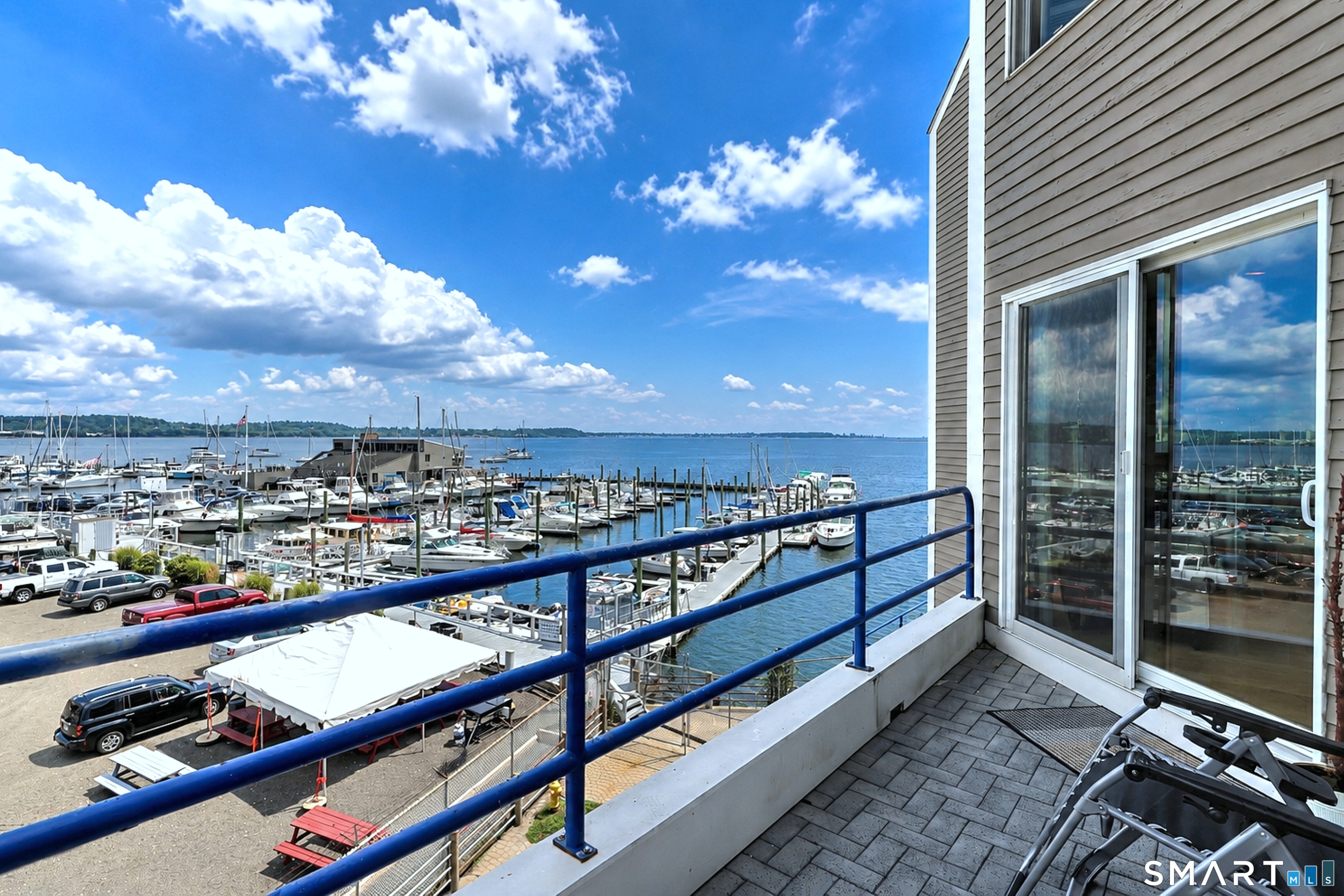 10 Harbour Close Unit 10 New Haven CT 06405