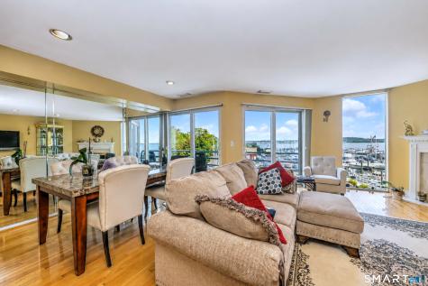 10 Harbour Close Unit 10 New Haven CT 06405
