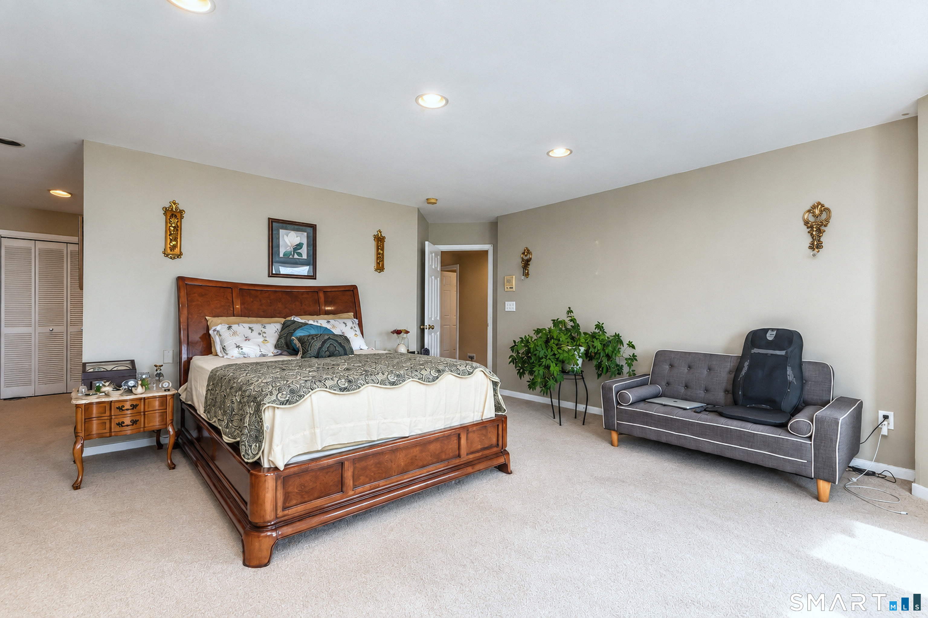 10 Harbour Close Unit 10 New Haven CT 06405
