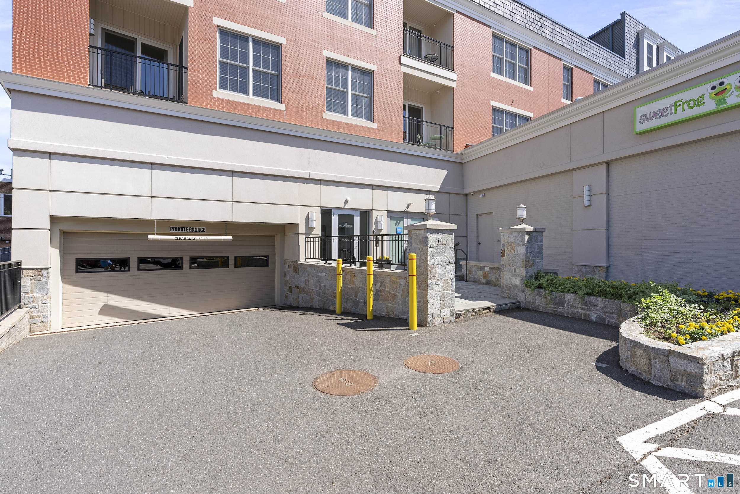 11 South Main Street West Hartford CT 06107