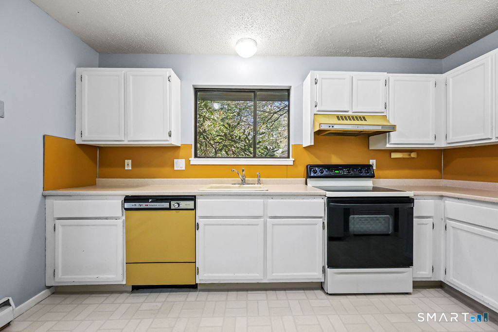 6 Heritage Drive Avon CT 06001