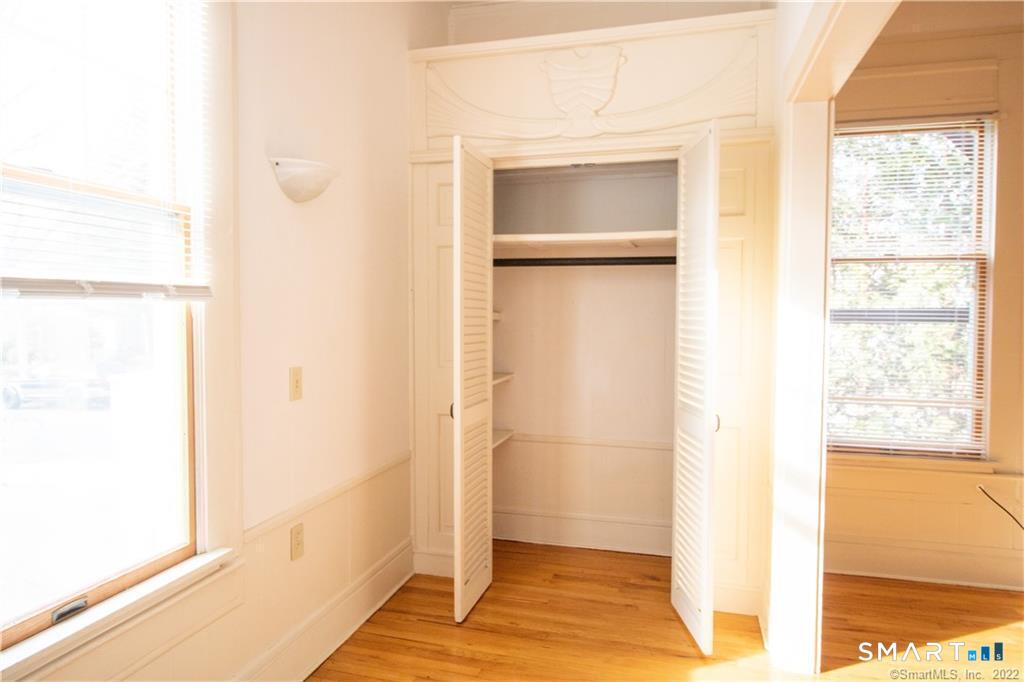 883 Montauk Avenue New London CT 06320