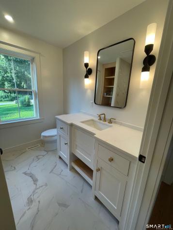 15 North Brook Street Hampton CT 06247