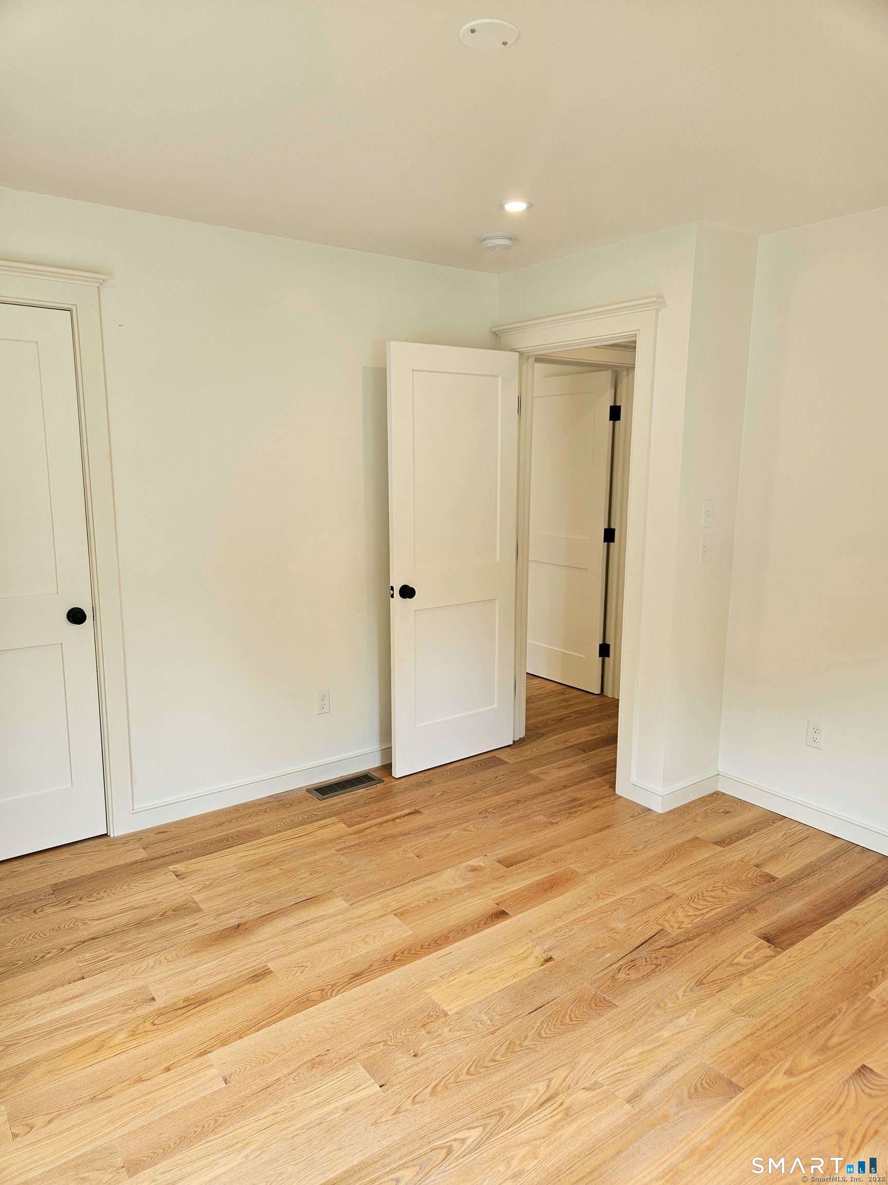 15 North Brook Street Hampton CT 06247