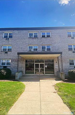308 Meadowside Road Milford CT 06460