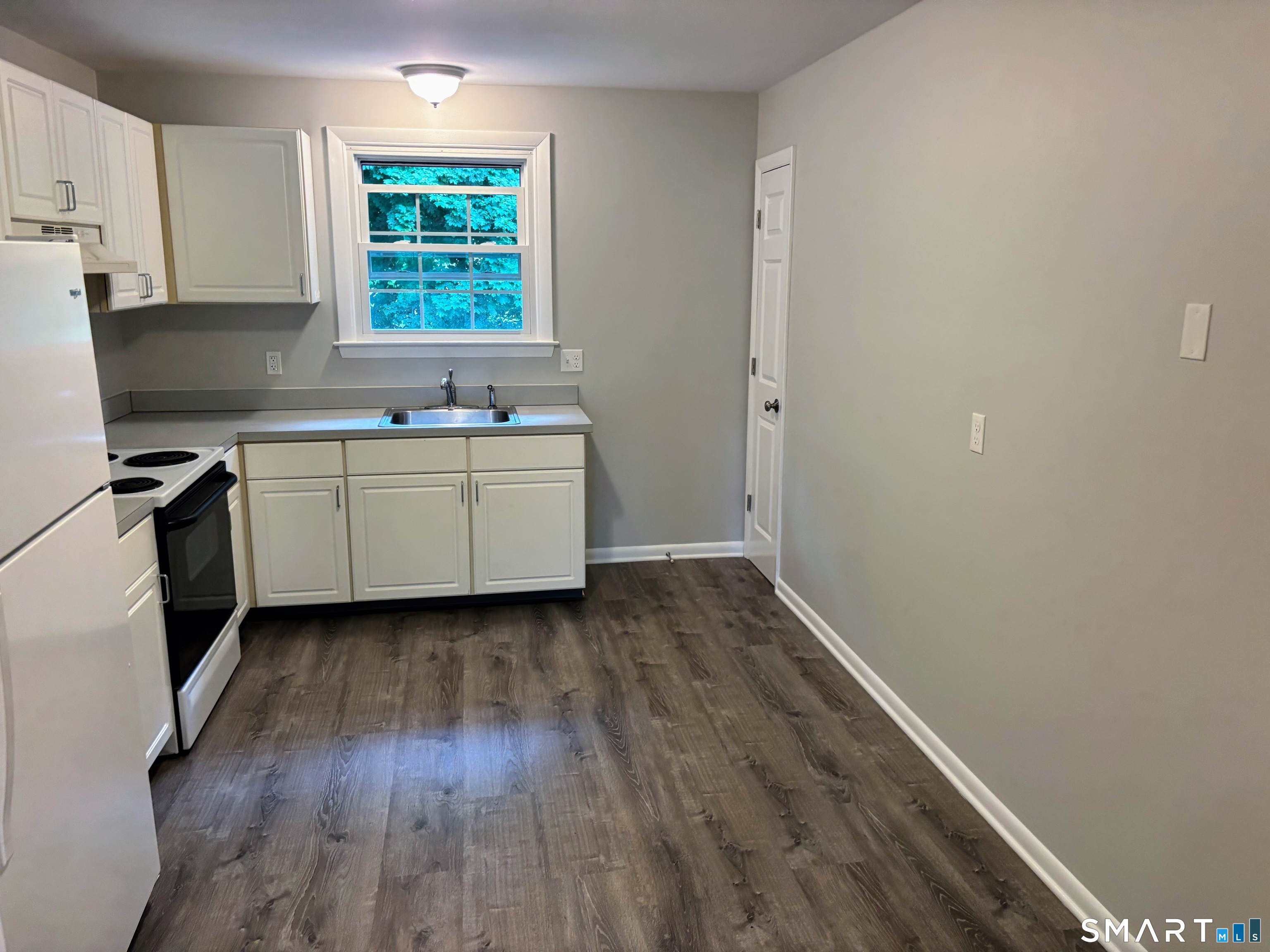 8 Canterbury Lane Clinton CT 06413