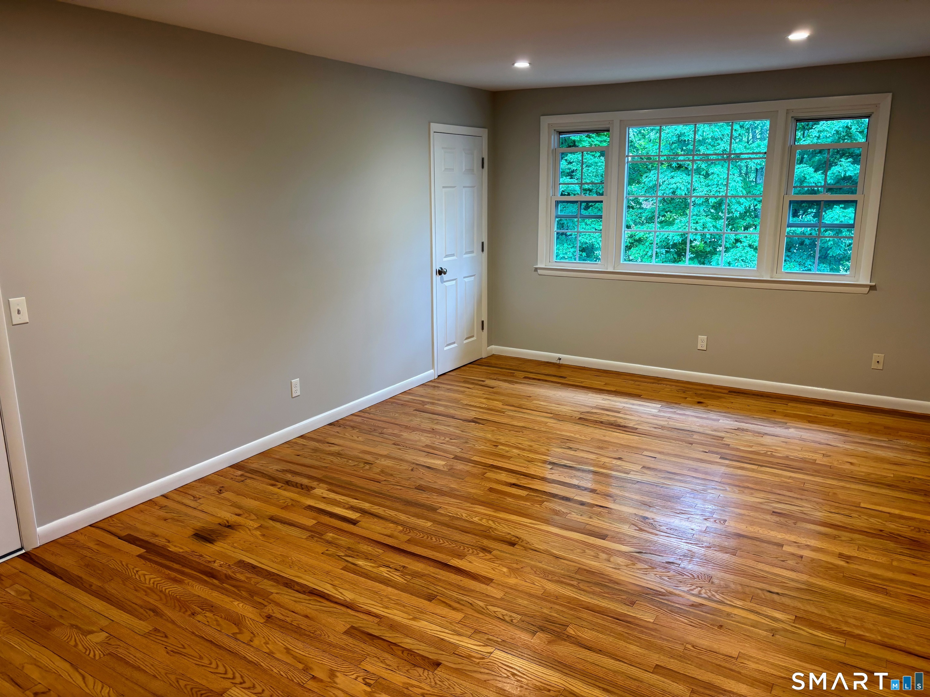 8 Canterbury Lane Clinton CT 06413