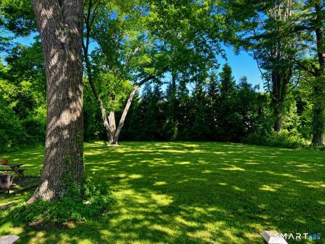 186 Schiller Road Fairfield CT 06825
