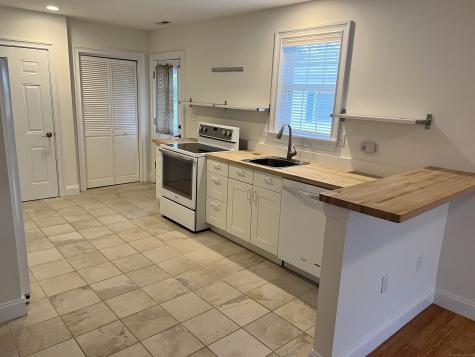 170 Shore Road Clinton CT 06413