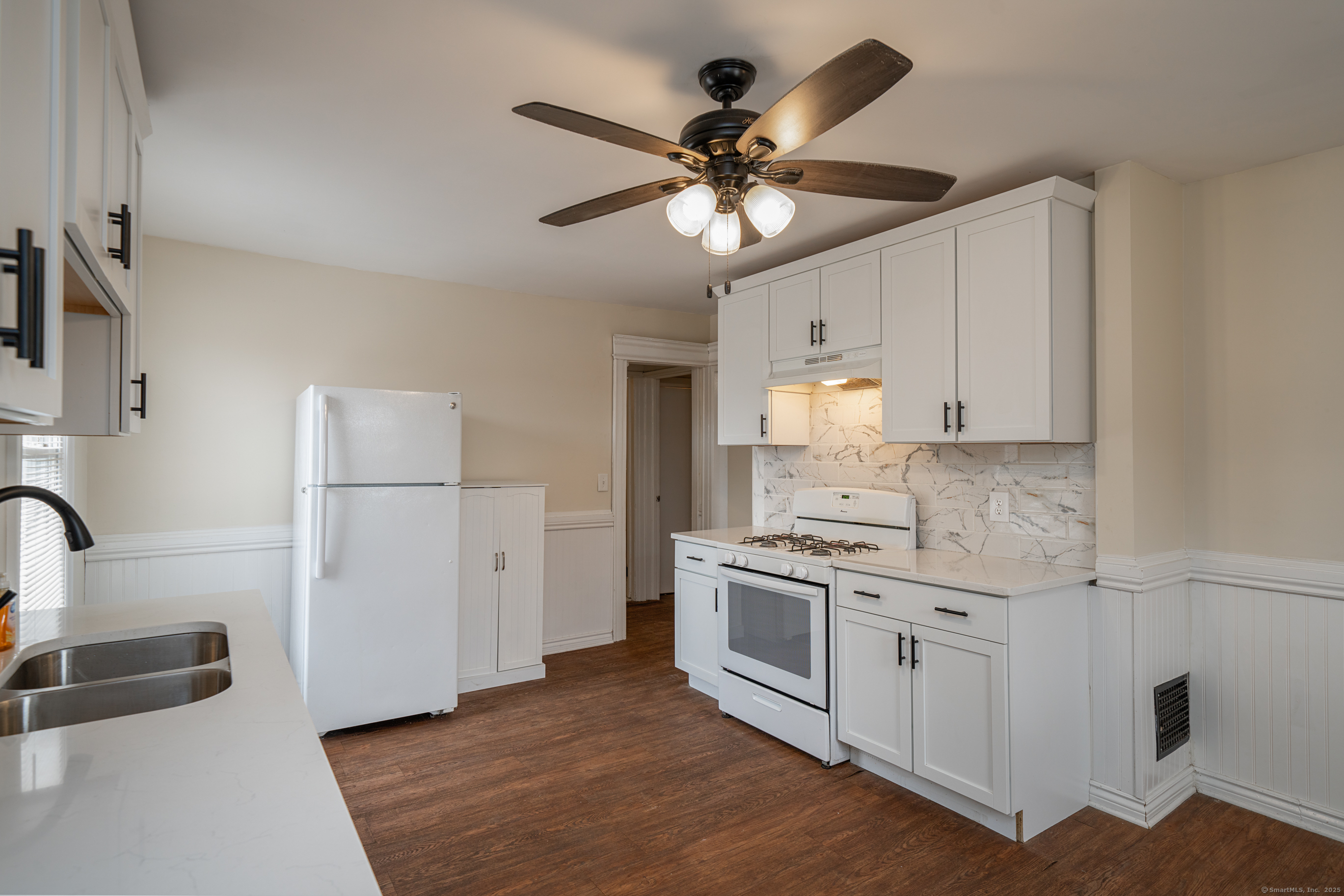 145 Main Street East Haven CT 06512