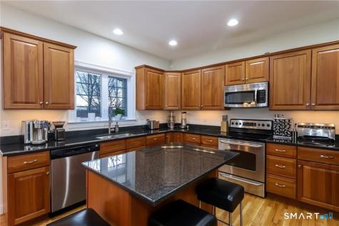 405 Washington Drive Middlebury CT 06762