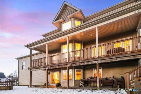 405 Washington Drive Middlebury CT 06762