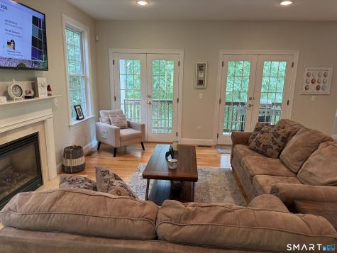 405 Washington Drive Middlebury CT 06762