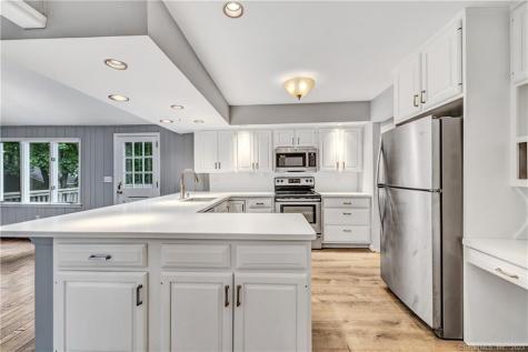 4 Cranbury Woods Road Norwalk CT 06851