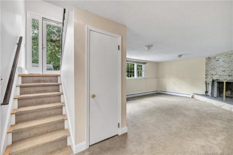 4 Cranbury Woods Road Norwalk CT 06851