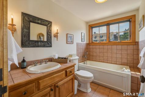 25 Spencer Avenue Guilford CT 06437