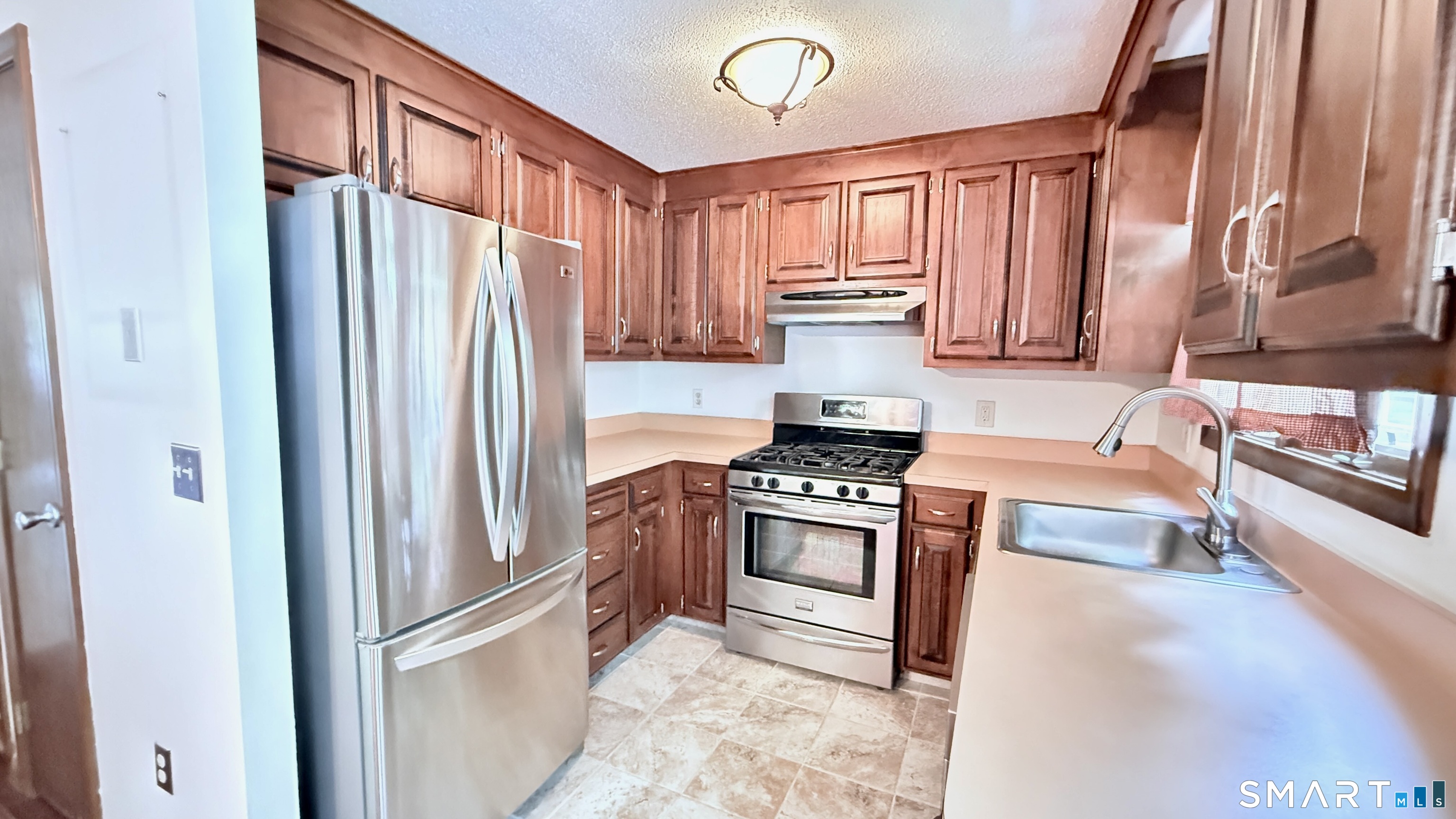 6 Oak Forest Drive Manchester CT 06042