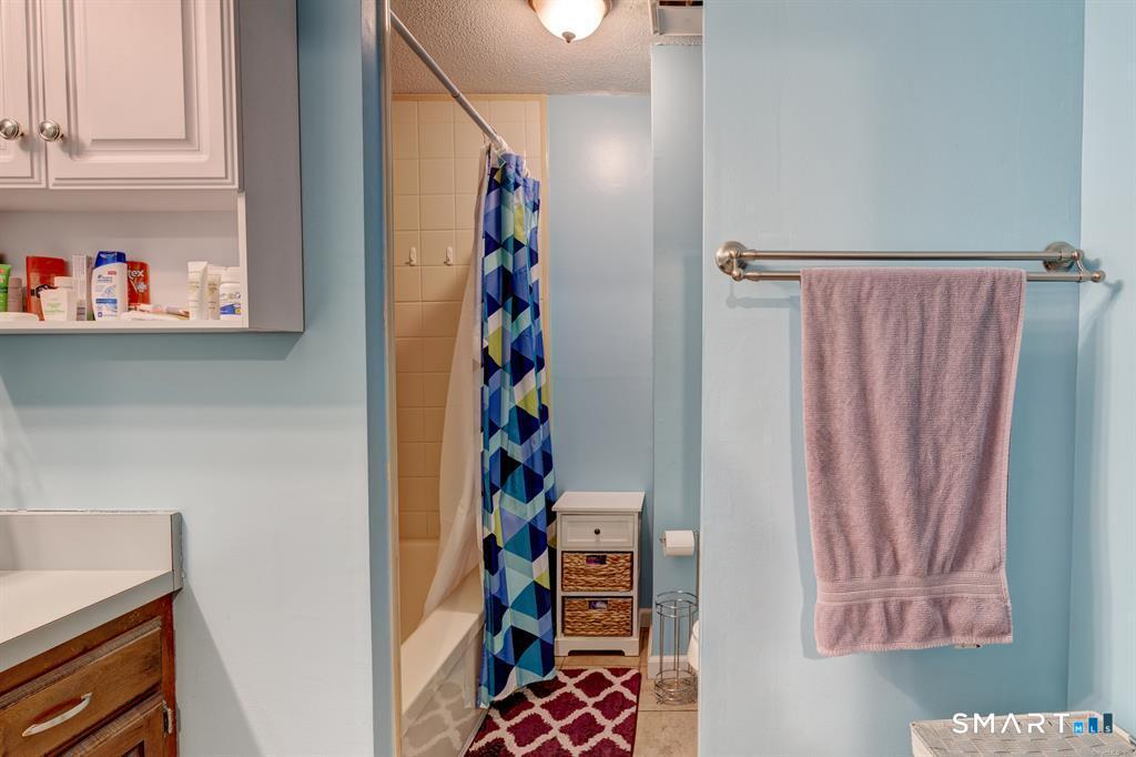 6 Oak Forest Drive Manchester CT 06042