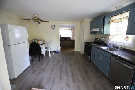 106 Florence Street Manchester CT 06040