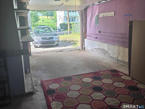 106 Florence Street Manchester CT 06040