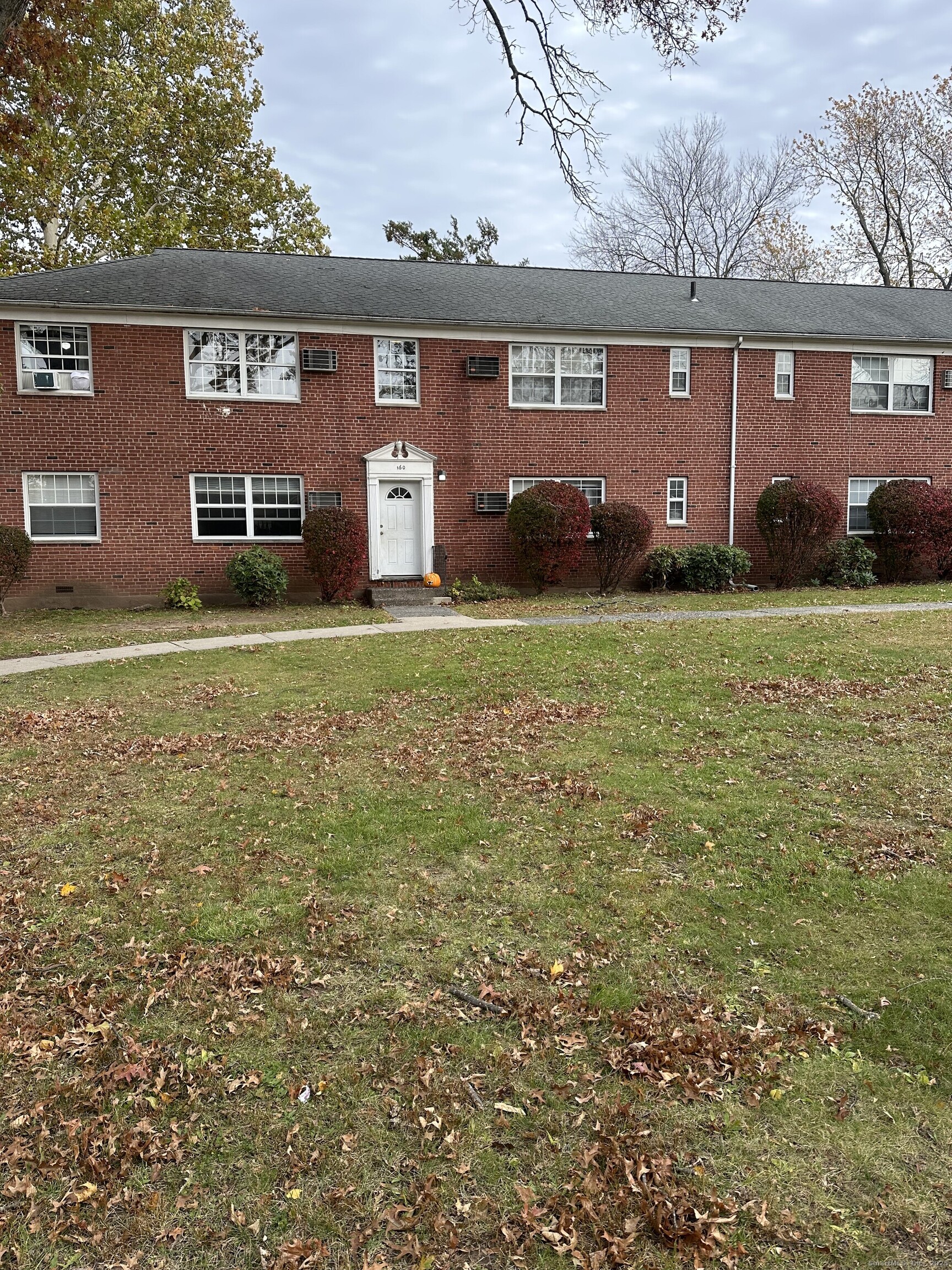 14 Hillcrest Avenue West Hartford CT 06110