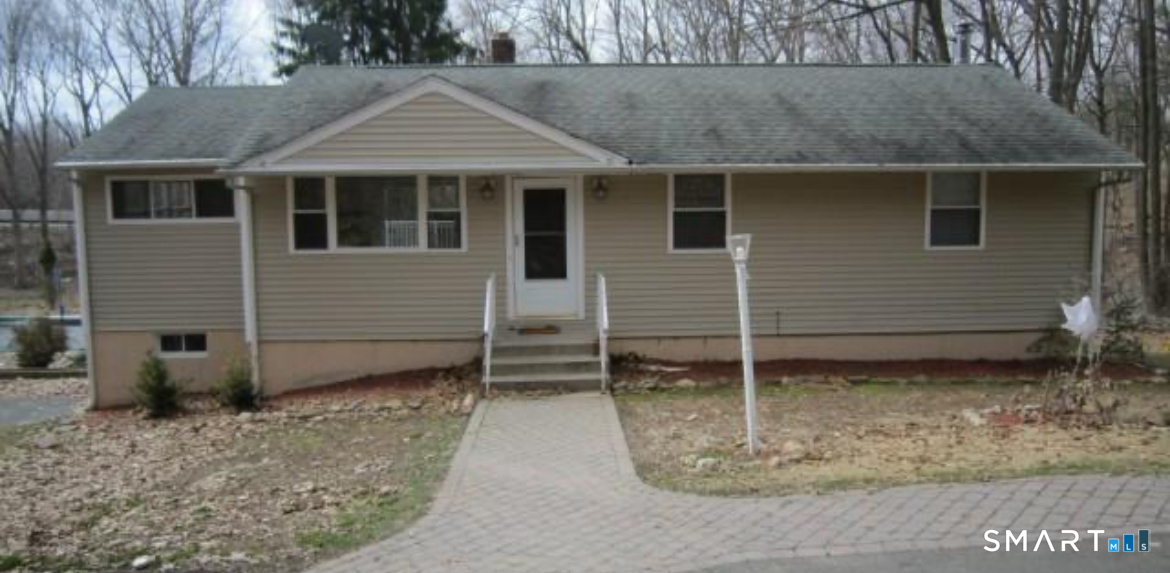 26 Tamarack Circle Trumbull CT 06611