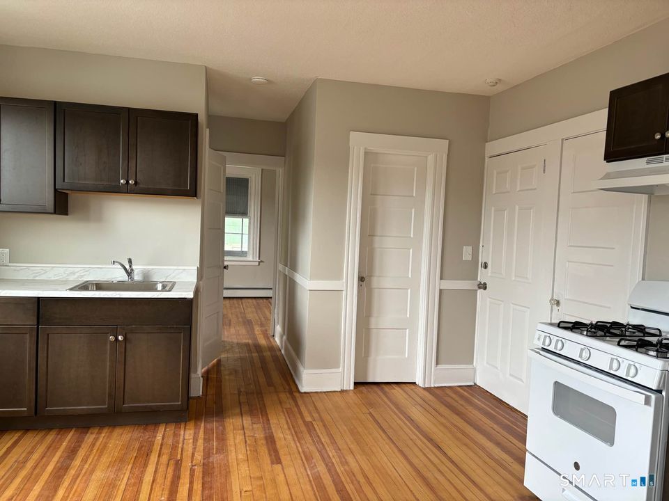 18 Kelsey Street New Britain CT 06051
