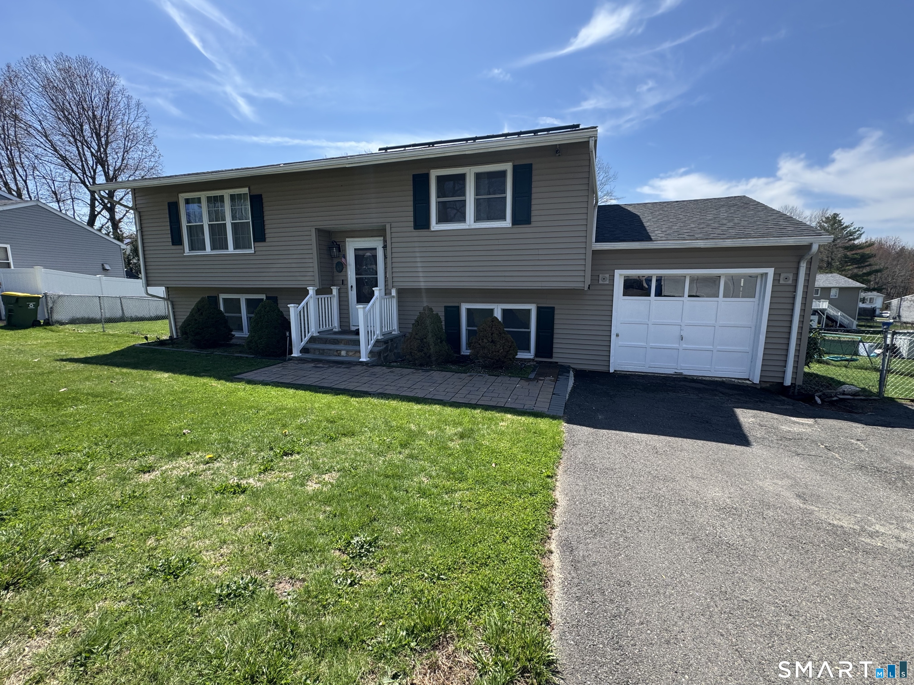 62 Brookfield Road Waterbury CT 06704