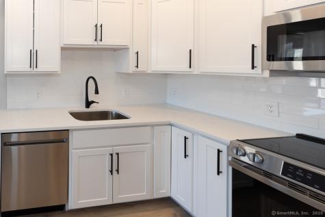 300 Harbour Close New Haven CT 06519