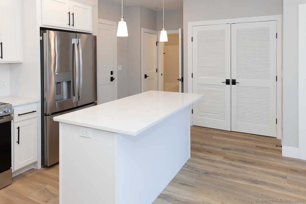 300 Harbour Close New Haven CT 06519