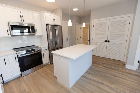 300 Harbour Close New Haven CT 06519