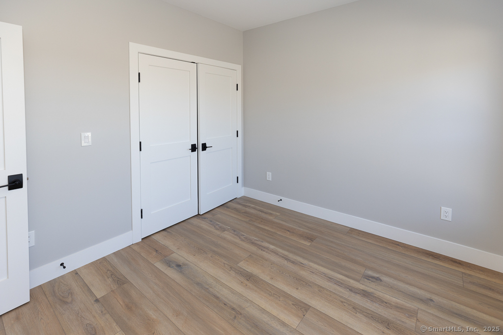 300 Harbour Close New Haven CT 06519