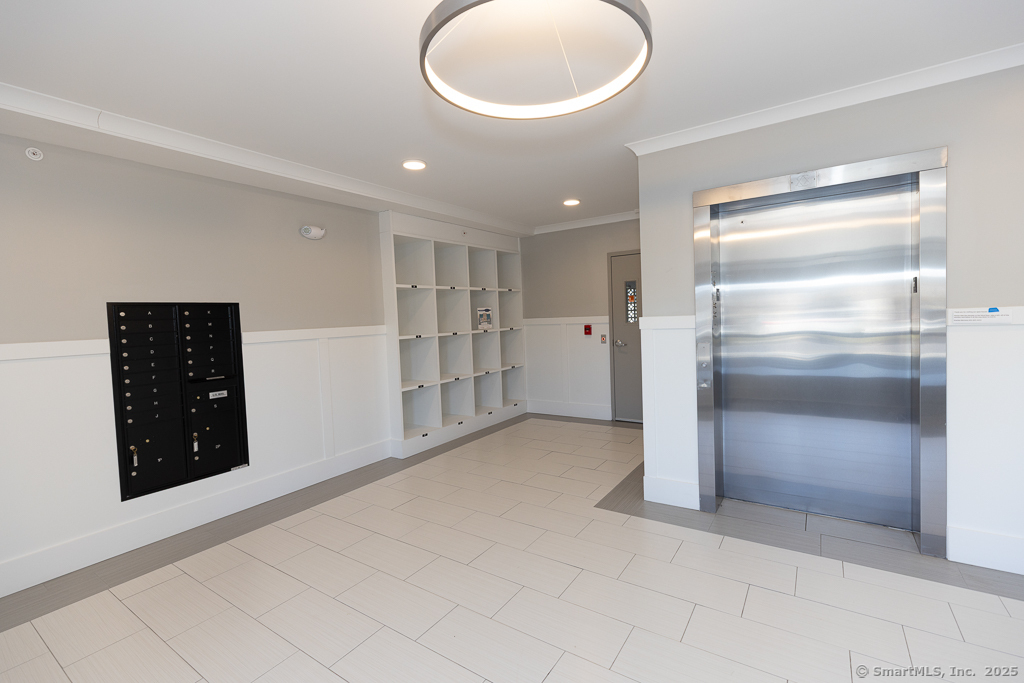 300 Harbour Close New Haven CT 06519