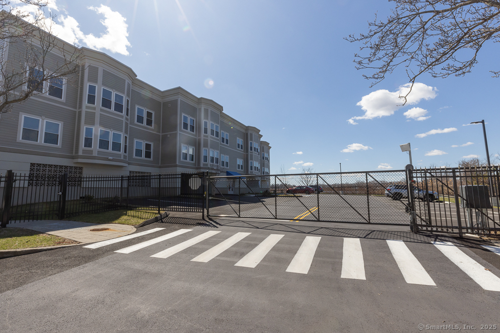 300 Harbour Close New Haven CT 06519