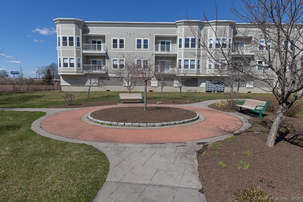 300 Harbour Close New Haven CT 06519