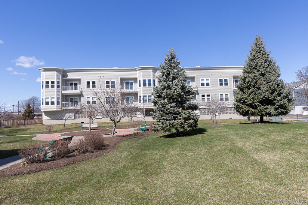 300 Harbour Close New Haven CT 06519