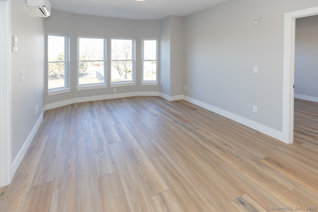 300 Harbour Close New Haven CT 06519