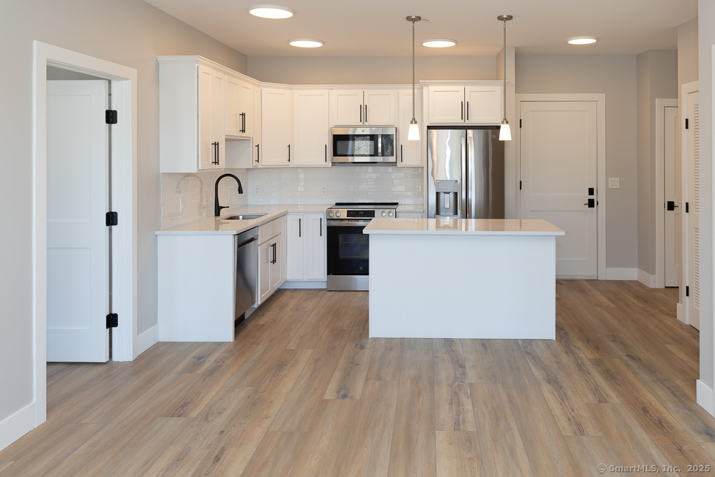 300 Harbour Close New Haven CT 06519