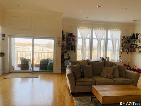 200 Harbour Close New Haven CT 06519