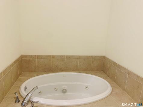 200 Harbour Close New Haven CT 06519
