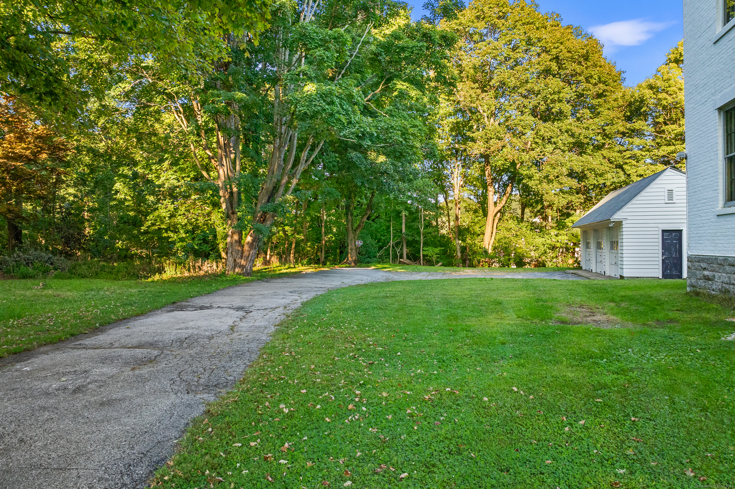 161 Broadway Norwich CT 06360