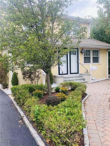 7 Sound View Court Greenwich CT 06830