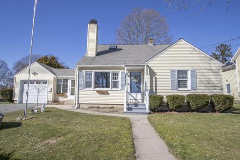 41 Coulter Street Old Saybrook CT 06475
