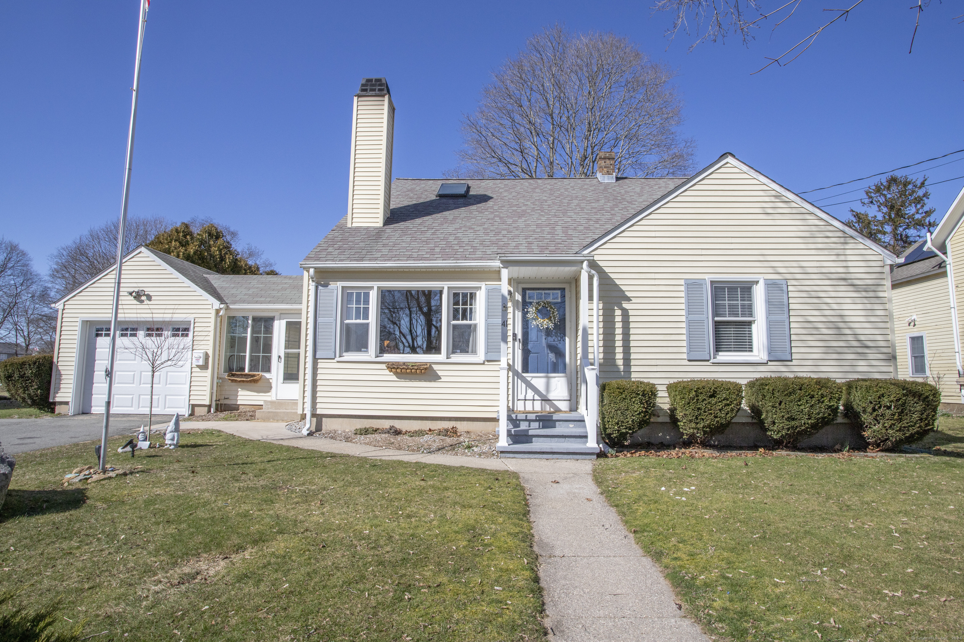 41 Coulter Street Old Saybrook CT 06475