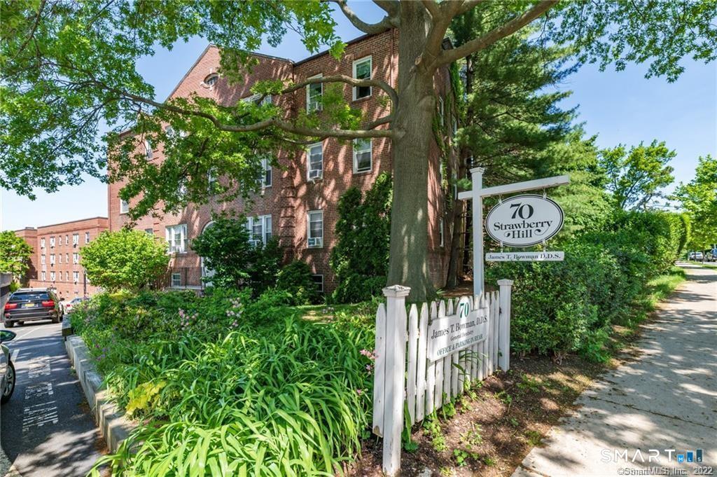 Stamford CT, 70 Strawberry Hill Avenue, Unit 5-2A