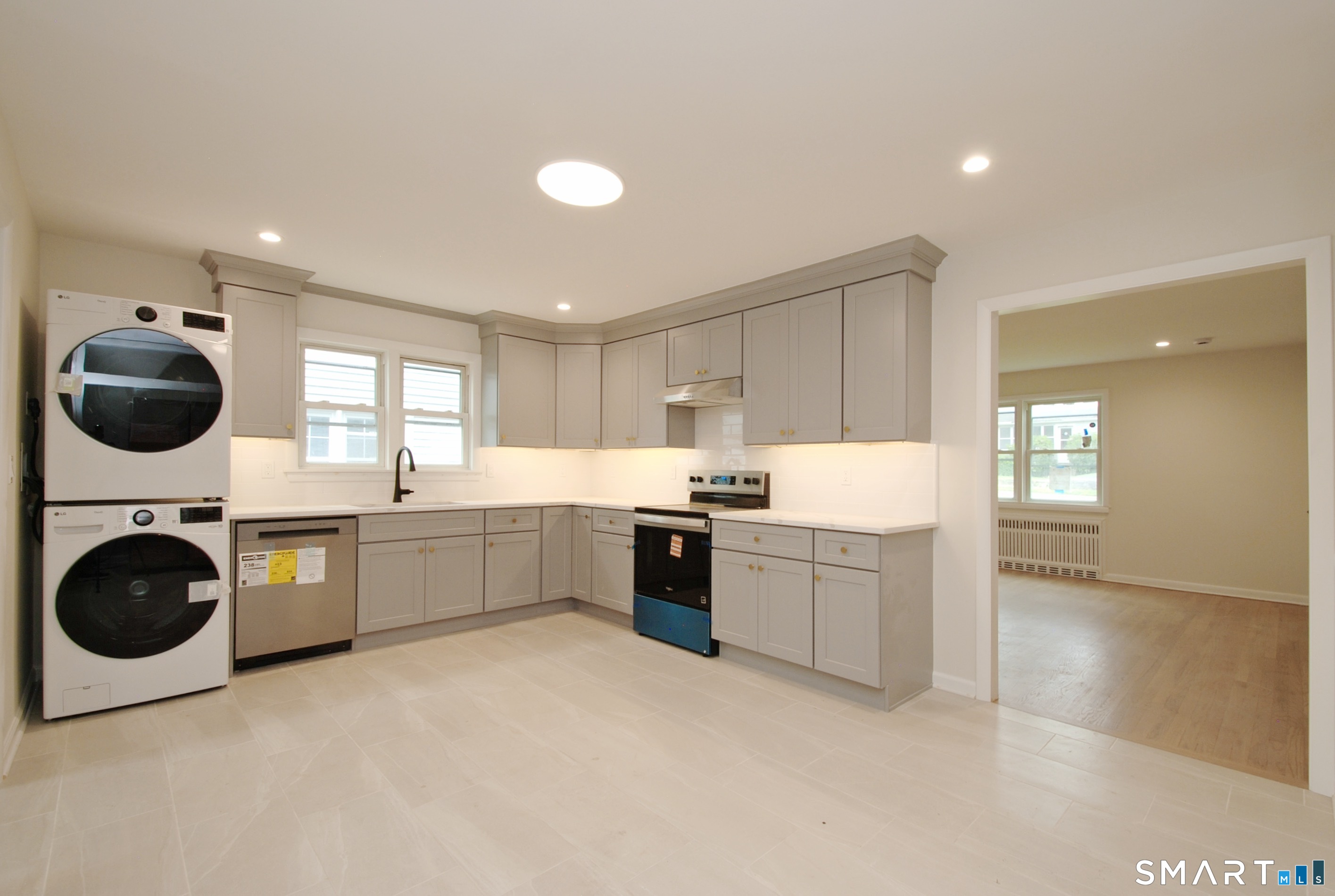 306 Courtland Avenue Stamford CT 06906