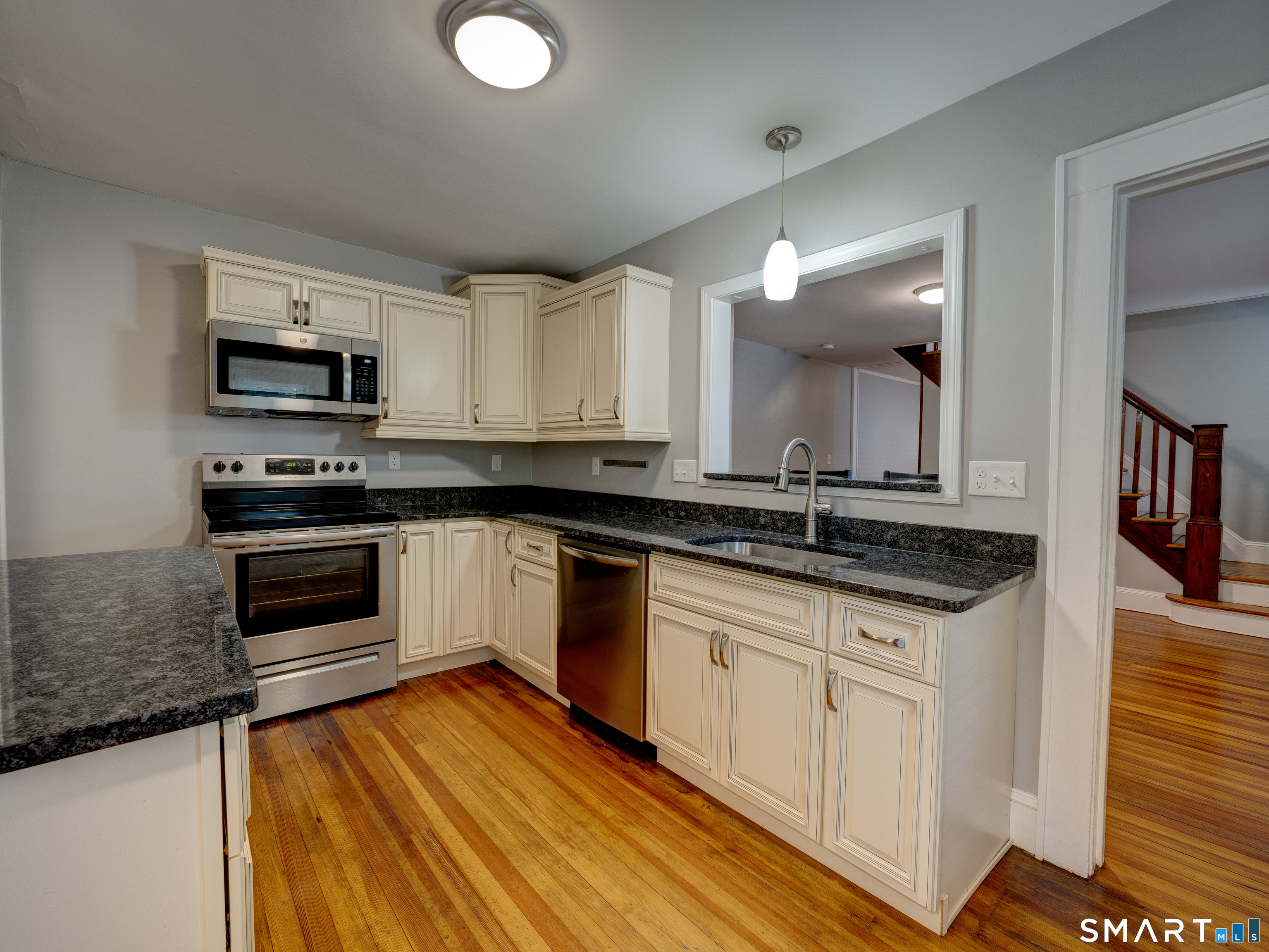 332 Summit Street Manchester CT 06040