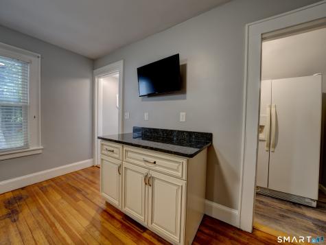 332 Summit Street Manchester CT 06040